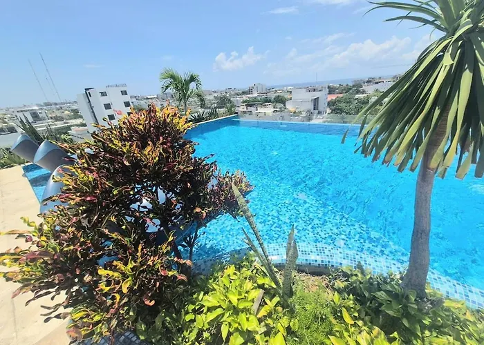 Relajate En La Playa Y La Piscina Con Vista Al Mar